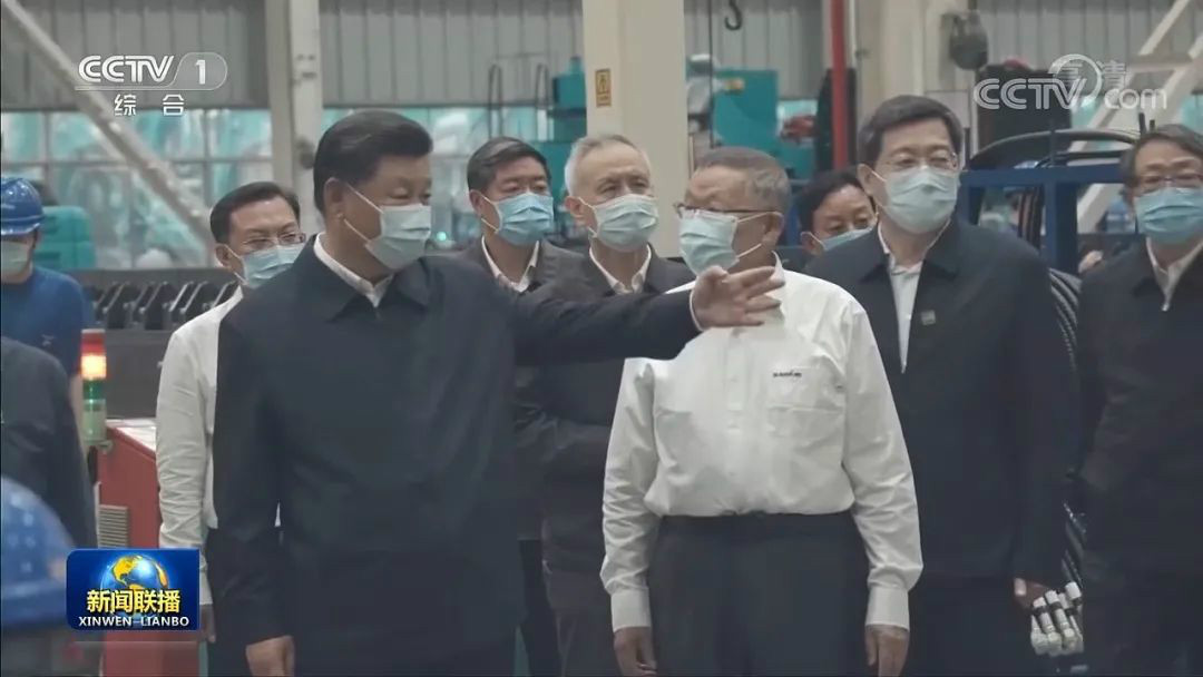 总书记“点赞”冰球突破创新，冰球突破智能集中收看《新闻联播》