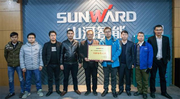 创富故事‖水到渠成，情定冰球突破