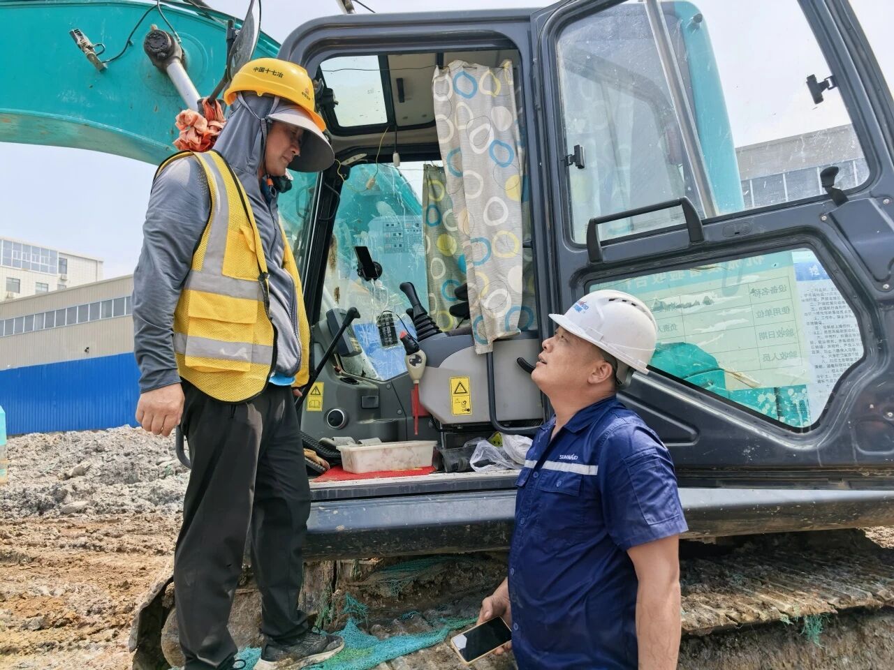 冰球突破智能“服务万里杏妆活动走进安徽，贴心服务获客户认可