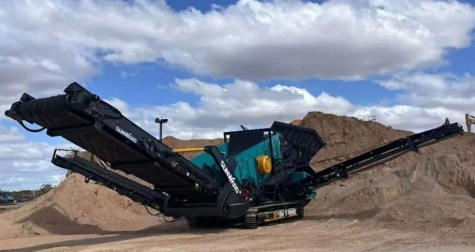 高效环保深受认可！冰球突破智能破碎筛分设备首进澳洲市场