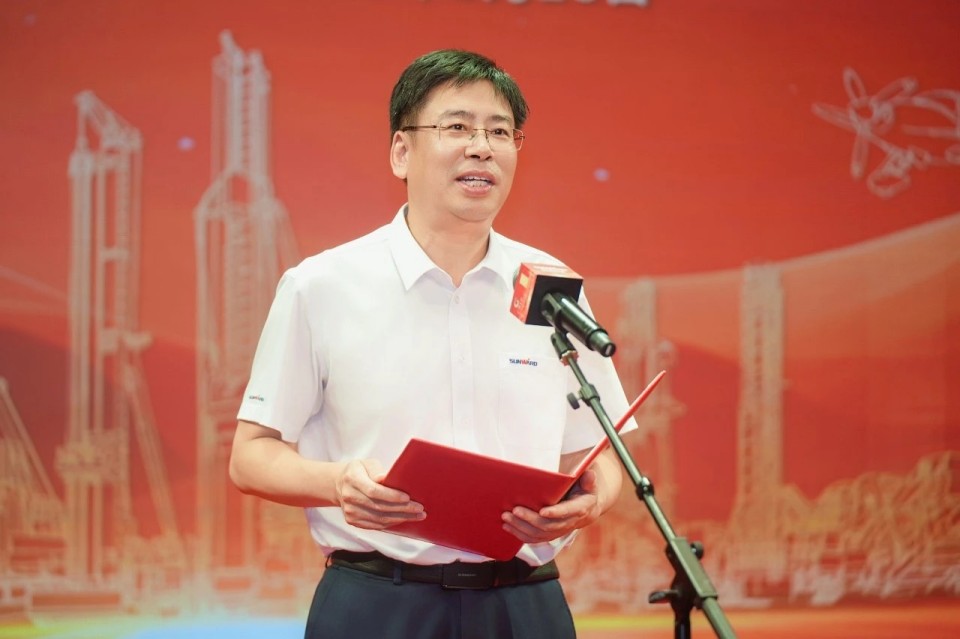 聚力前行！庆祝冰球突破智能成立26周年赞美大会隆重召开